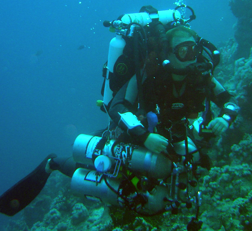 Banan returns from 212m